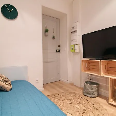 Au Coeur De Cosy 아파트